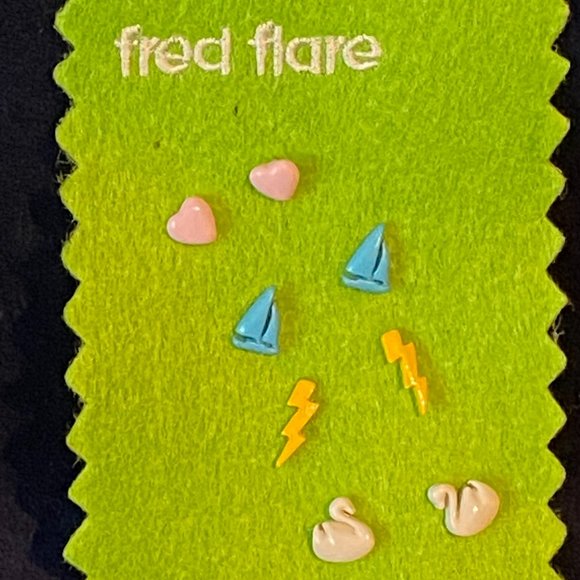 Vintage Fred Flare Enamel Earrings Set of 4 - Picture 1 of 4